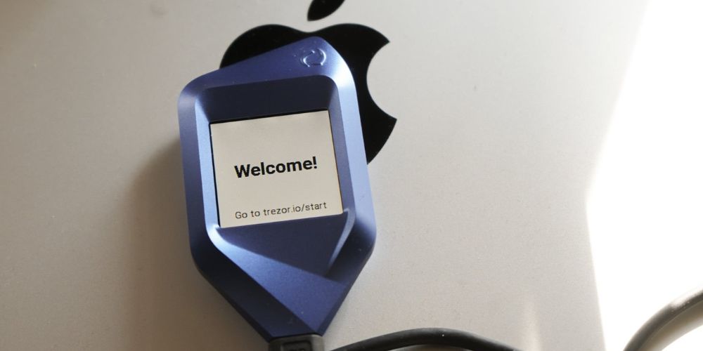 نحوه کار کیف پول سخت افزاری